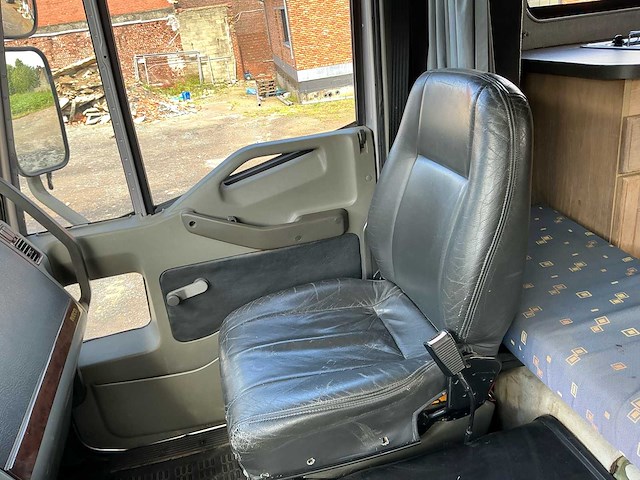 1992 iveco eurocargo paardenvrachtwagen mobilhome vrachtwagen - afbeelding 37 van  92