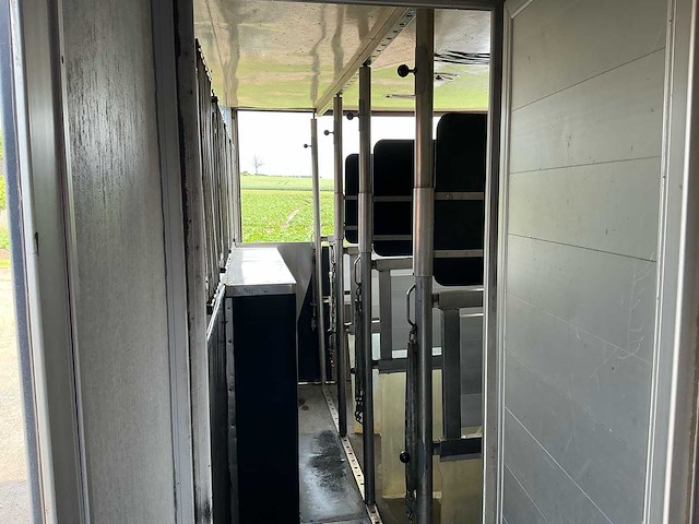 1992 iveco eurocargo paardenvrachtwagen mobilhome vrachtwagen - afbeelding 58 van  92
