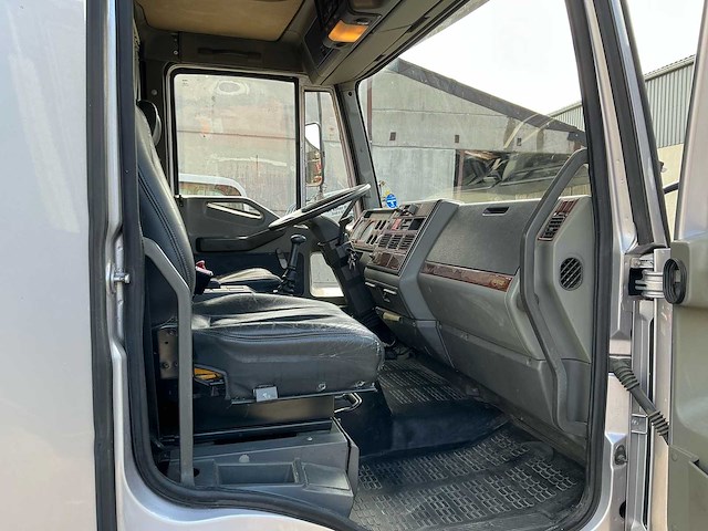 1992 iveco eurocargo paardenvrachtwagen mobilhome vrachtwagen - afbeelding 24 van  81