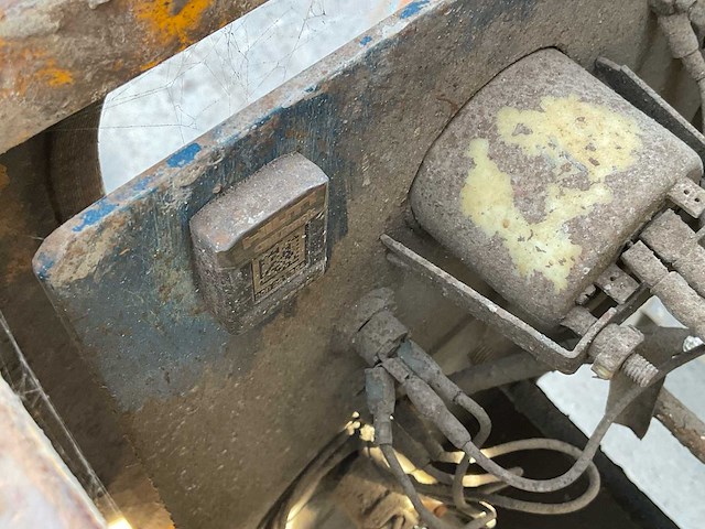 1992 j.loos mp25d50 betonschuimpomp - afbeelding 1 van  7