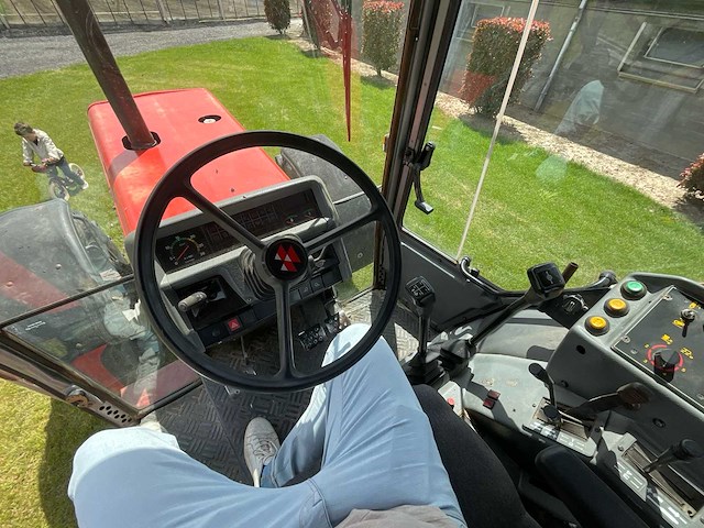 1992 massey ferguson 3690 vierwielaangedreven landbouwtractor - afbeelding 4 van  26
