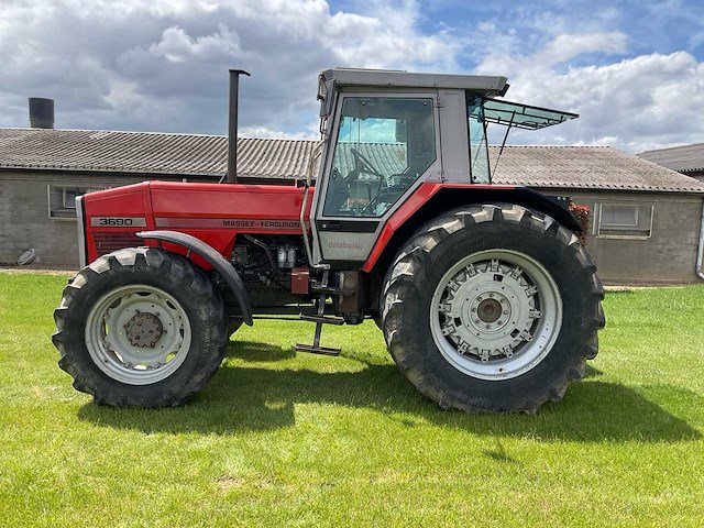 1992 massey ferguson 3690 vierwielaangedreven landbouwtractor - afbeelding 12 van  26
