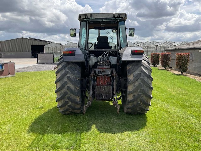 1992 massey ferguson 3690 vierwielaangedreven landbouwtractor - afbeelding 21 van  26