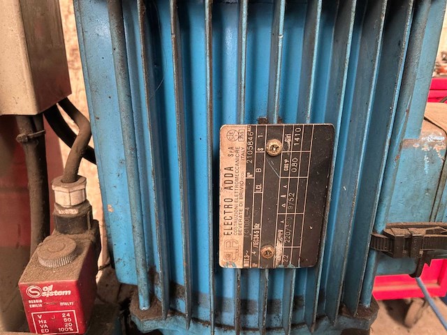 1992 omcn autolift - afbeelding 1 van  5