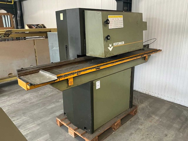 1992 vertongen f01 profielfreesmachine - afbeelding 1 van  5