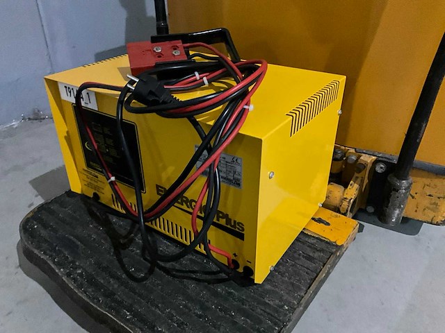 1992 vestergaard sl22i elektrische palletwagen - afbeelding 4 van  14