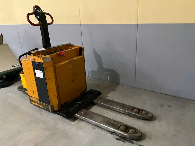 1992 vestergaard sl22i elektrische palletwagen - afbeelding 1 van  14