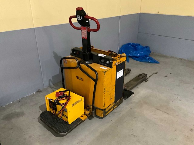 1992 vestergaard sl22i elektrische palletwagen - afbeelding 8 van  14