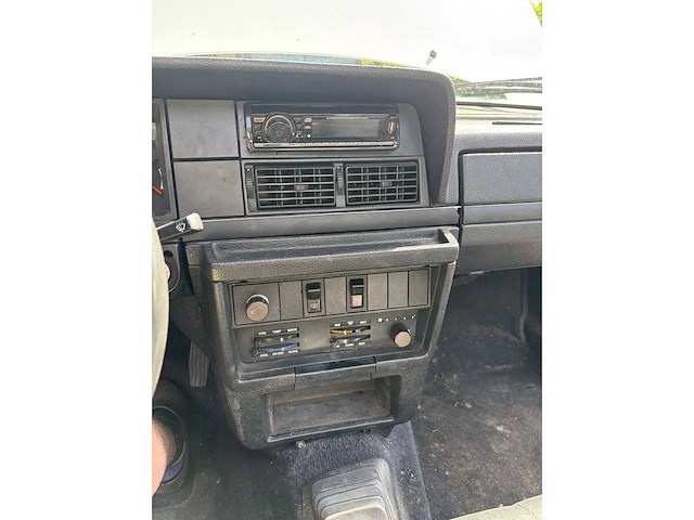 1992 volvo 240 gl personenauto/oldtimer - afbeelding 2 van  59