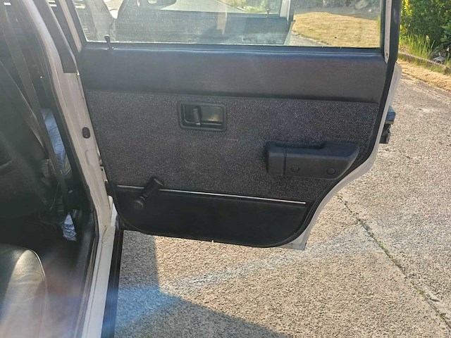 1992 volvo 240 gl personenauto/oldtimer - afbeelding 15 van  59