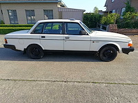 1992 volvo 240 gl personenauto/oldtimer - afbeelding 57 van  59