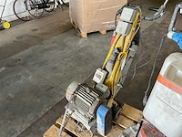 1992 von arx va25 betonfrees - afbeelding 2 van  6