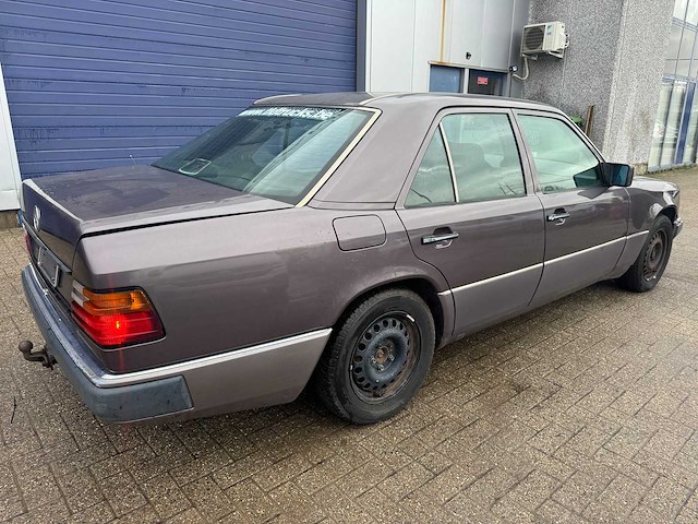 1993 - mercedes - 250d - w124 - car - afbeelding 14 van  19
