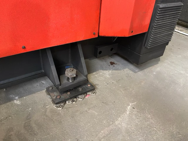 1993 amada arcade 210 cnc gereviseerd pons- én nibbelmachine - afbeelding 6 van  18