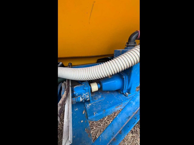 1993 delvano hydrotrac stm 7564h zelfrijdende spuit - afbeelding 8 van  11