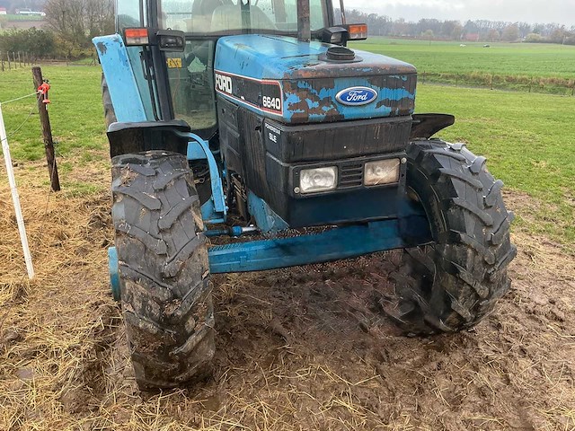 1993 ford 640 sle-_ dt tweewielaangedreven landbouwtractor - afbeelding 22 van  28