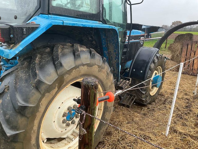 1993 ford 640 sle-_ dt tweewielaangedreven landbouwtractor - afbeelding 6 van  28