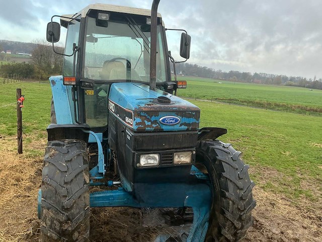 1993 ford 640 sle-_ dt tweewielaangedreven landbouwtractor - afbeelding 23 van  28