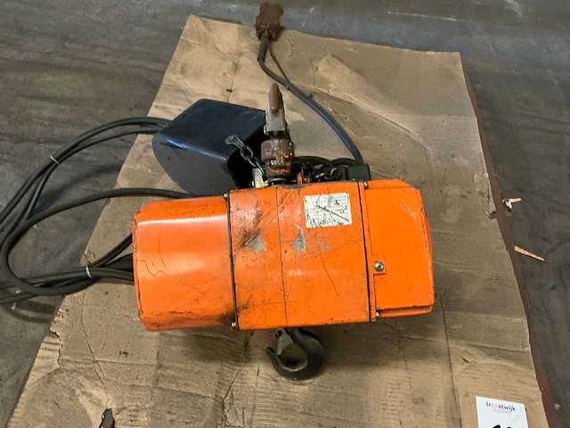 1993 hitachi 1/2sh elektrische kettingtakel - afbeelding 2 van  5