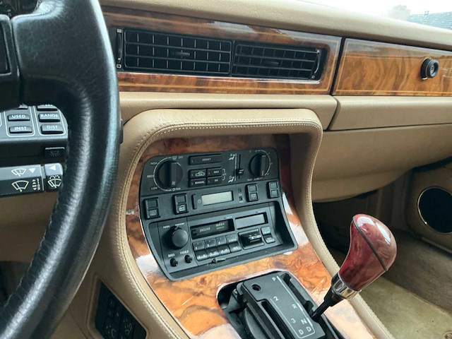 1993 jaguar sovereign personenauto - afbeelding 24 van  41
