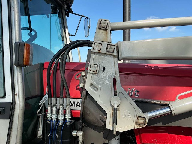 1993 massey ferguson 3120 datatronic vierwielaangedreven landbouwtractor - afbeelding 10 van  45