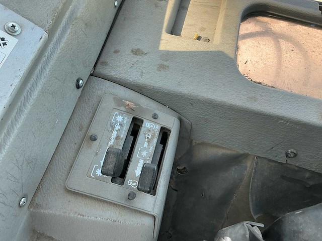 1993 massey ferguson 3120 datatronic vierwielaangedreven landbouwtractor - afbeelding 28 van  45