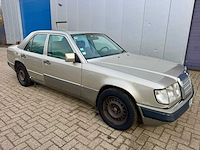 1993 mercedes 250d sedan - 5-cilinder diesel - afbeelding 7 van  12