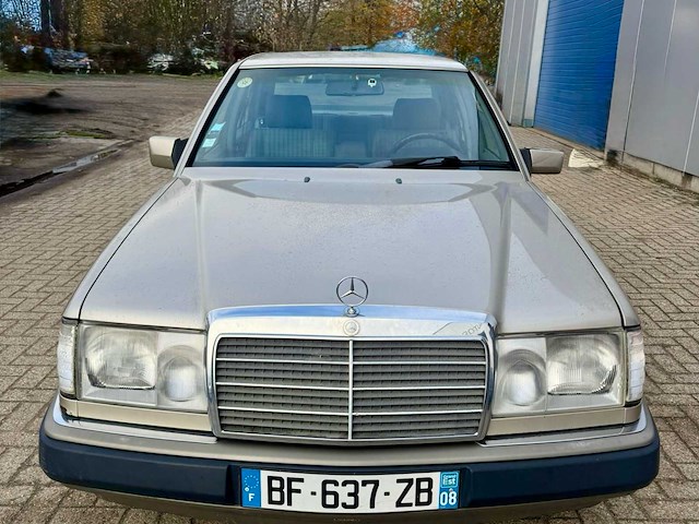 1993 mercedes 250d sedan - 5-cilinder diesel - afbeelding 8 van  12