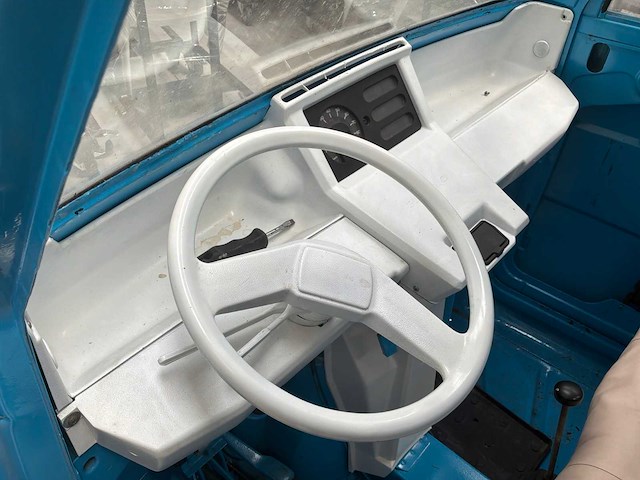 1993 piaggo tm 703 v driewieler - afbeelding 14 van  16