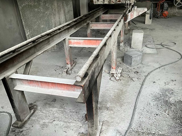 1993 van voorden sirius 2 radiaal multitask werkstation - afbeelding 13 van  17