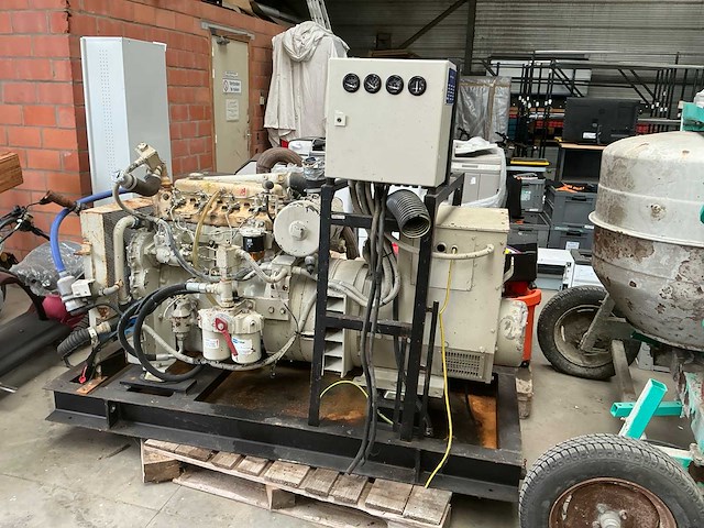 1993 zwart techniek stroomgenerator - afbeelding 2 van  4