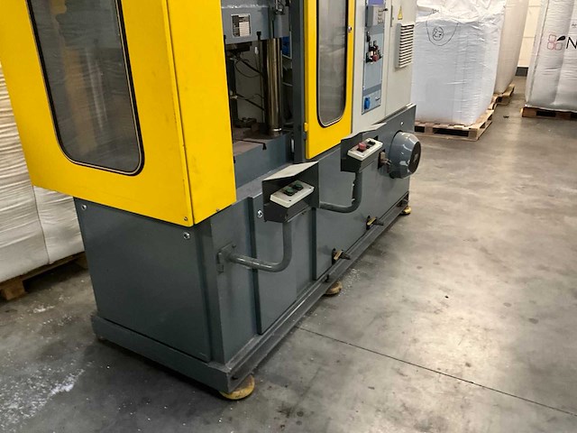 1994 battenfeld bh-h 1000 hydraulische pers - afbeelding 28 van  31