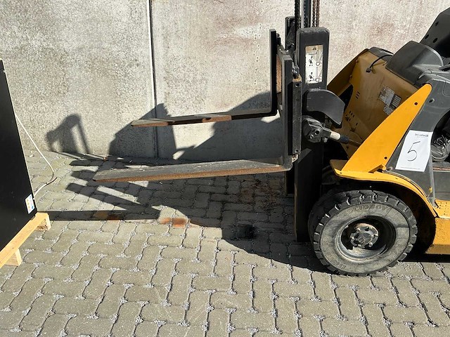 1994 caterpillar dp18n vorkheftruck - afbeelding 2 van  9