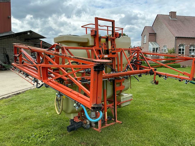 1994 douven veldspuit - afbeelding 4 van  8