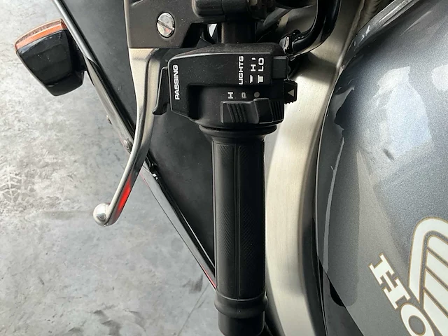 1994 honda cbr900rr motorfiets - afbeelding 18 van  26
