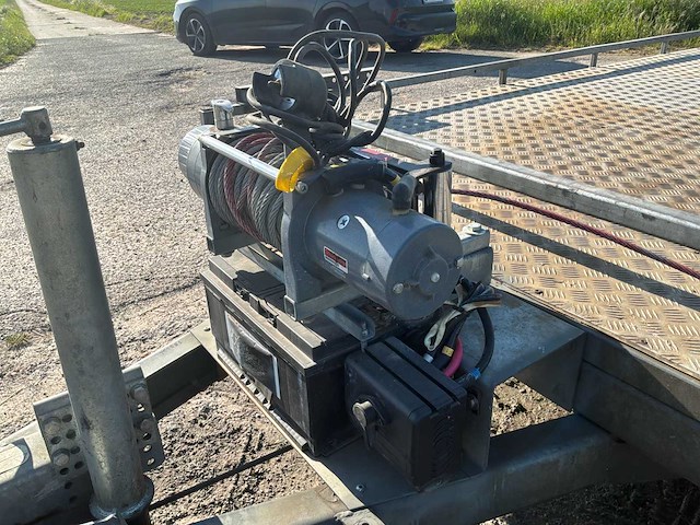 1994 j.c. beckers dubbelassige aanhangwagen - gegalvaniseerd platform - uitgerust met elektrische lier - afbeelding 15 van  23