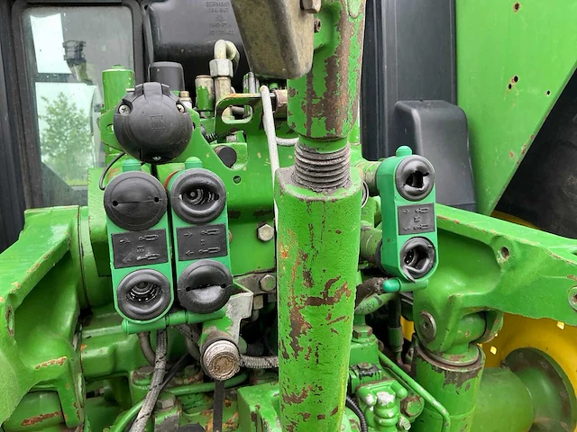 1994 john deere 6800 vierwielaangedreven landbouwtractor - afbeelding 6 van  24