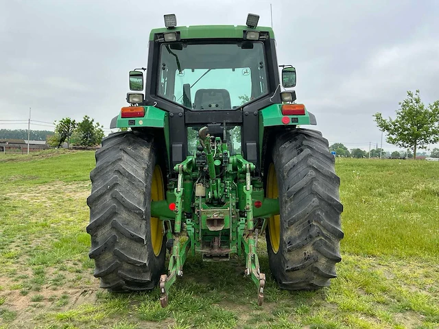 1994 john deere 6800 vierwielaangedreven landbouwtractor - afbeelding 19 van  24