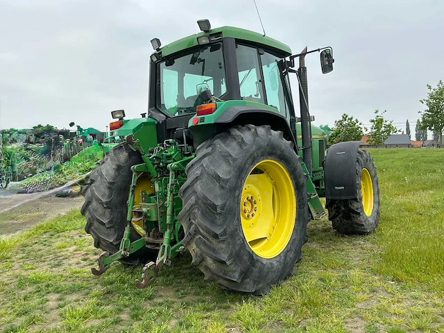 1994 john deere 6800 vierwielaangedreven landbouwtractor - afbeelding 20 van  24