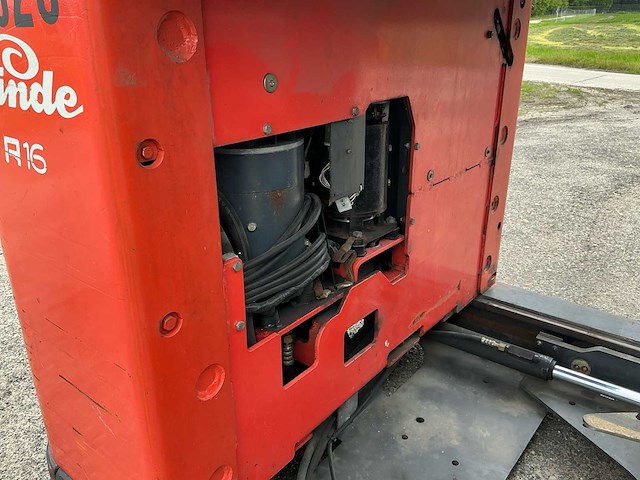 1994 linde r16 reach truck - afbeelding 1 van  1