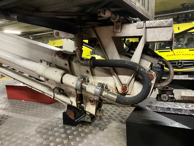 1994 mercedes-benz tn 410 db met ram hoogwerker - afbeelding 21 van  31