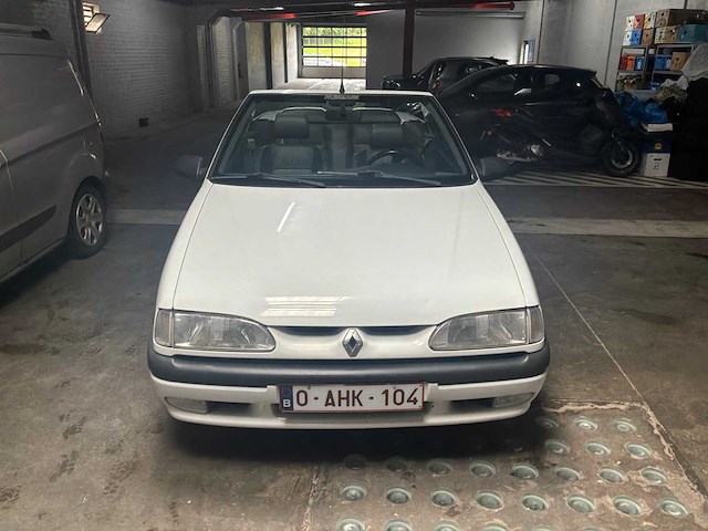 1994 renault 19 oldtimer cabriolet - afbeelding 11 van  23