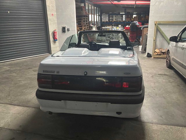 1994 renault 19 oldtimer cabriolet - afbeelding 19 van  23