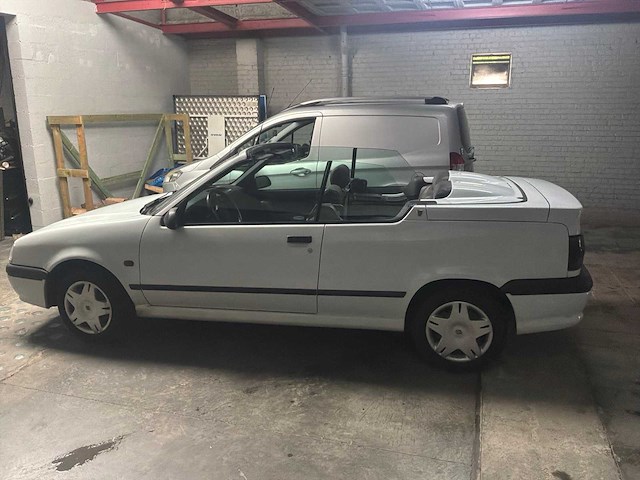 1994 renault 19 oldtimer cabriolet - afbeelding 21 van  23