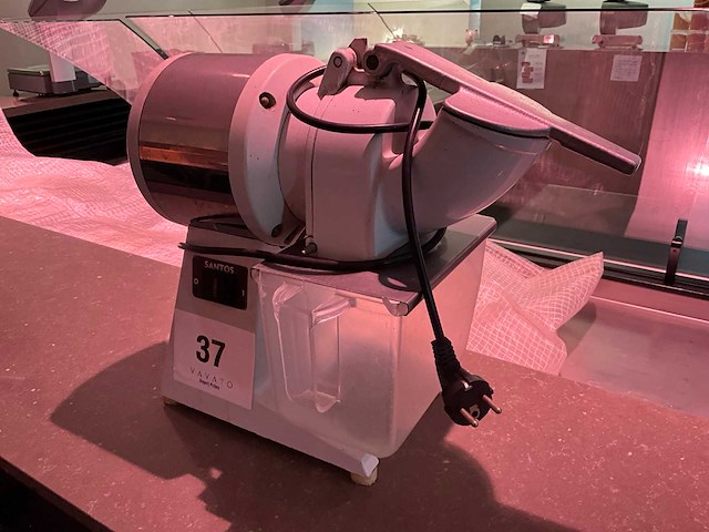 1994 santos n°2 kaasraspmachine - afbeelding 1 van  4