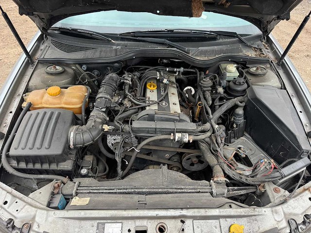 1995 - opel - omega - car - afbeelding 3 van  22