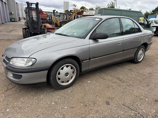 1995 - opel - omega - car - afbeelding 1 van  22