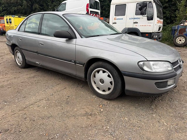1995 - opel - omega - car - afbeelding 18 van  22
