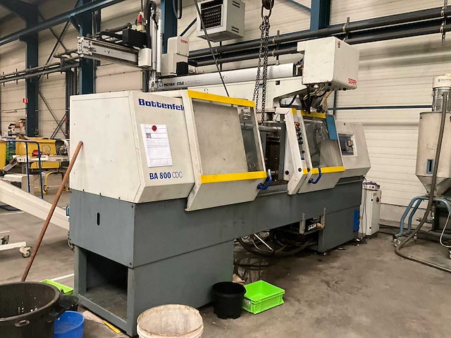 1995 battenfield ba 800 cdc spuitgietmachine met robotarm star - afbeelding 6 van  11