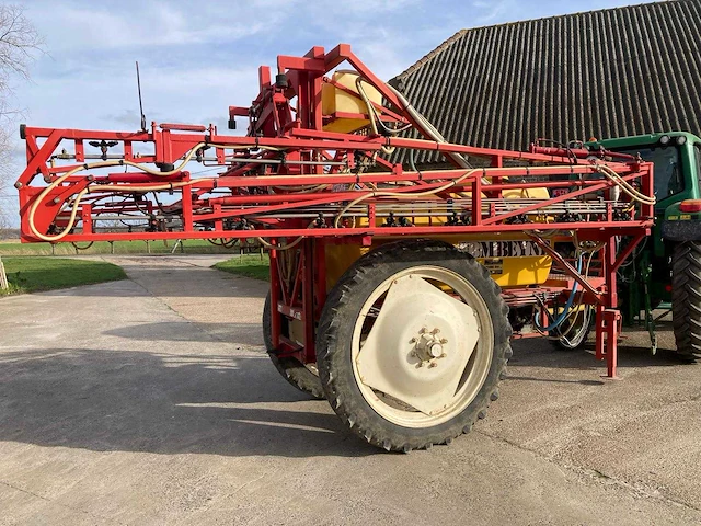 1995 beyne veldspuit - afbeelding 32 van  40